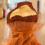 Papaule Rojo - the back of the piece